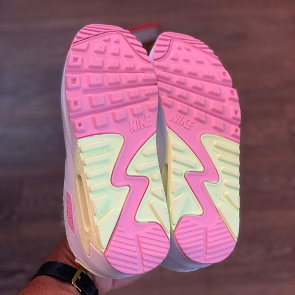 Nike Air Max 90 “ Pink barely Volt “ - Picture 8 of 8